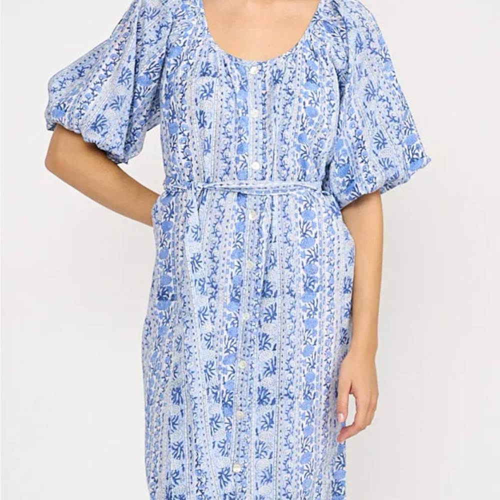 Elegant Blue Floral Maxi Dress